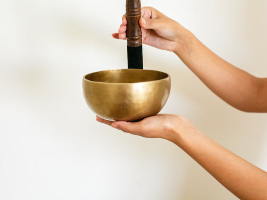 Small Contemporary Flow Singing Bowl - Base note F4 (357 Hz)
