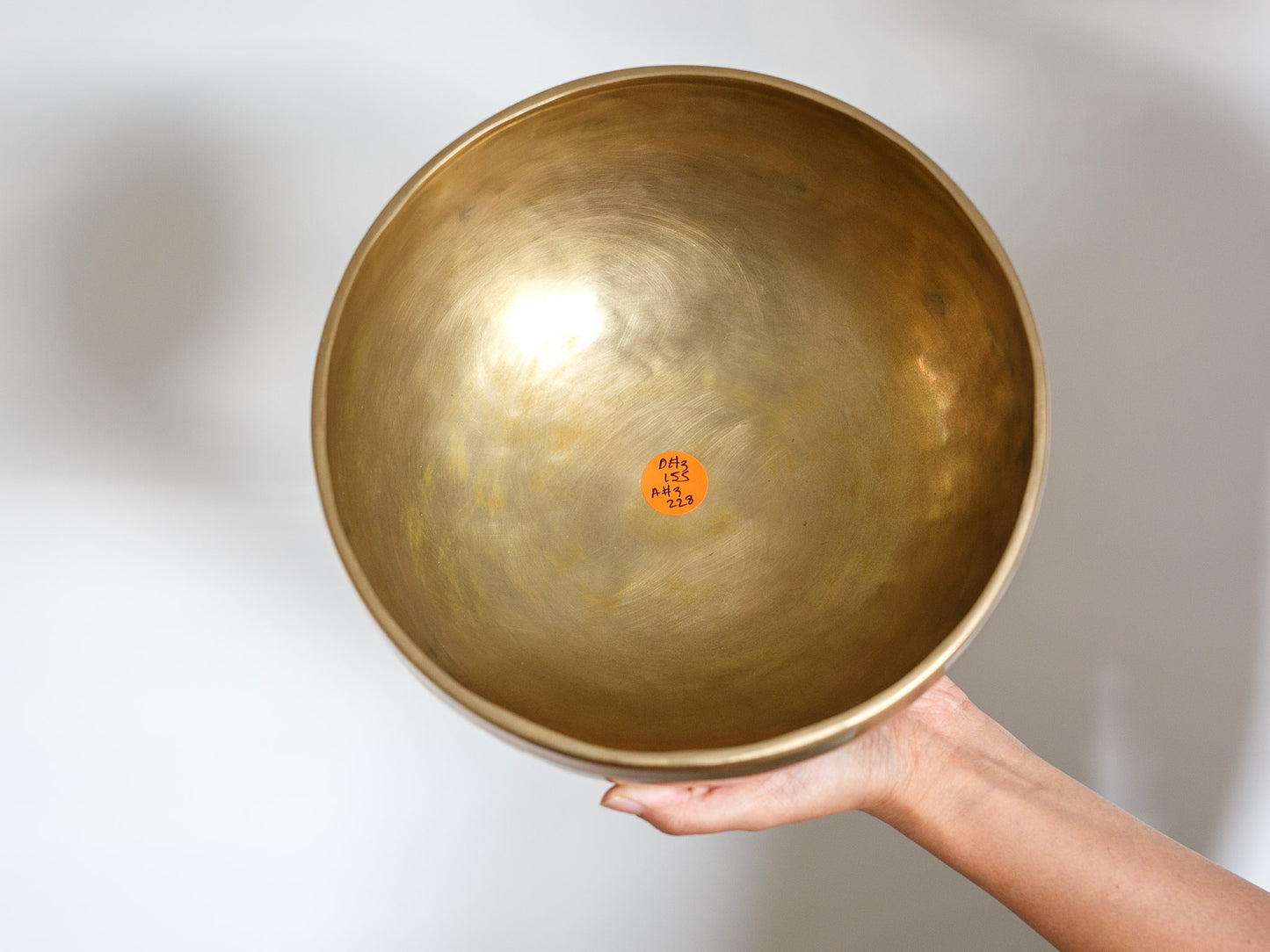 Contemporary Flow Singing Bowl - Base Note D#3 155Hz