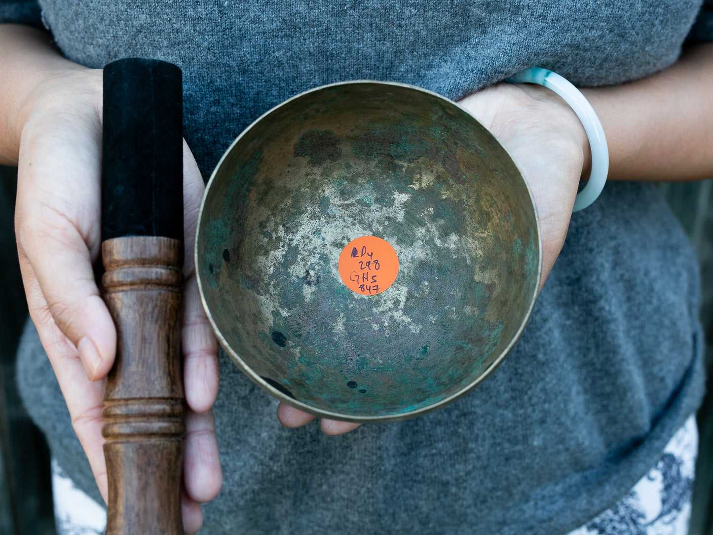 Small Old 'Tara' Singing Bowl - Base Note D4 (298 Hz)