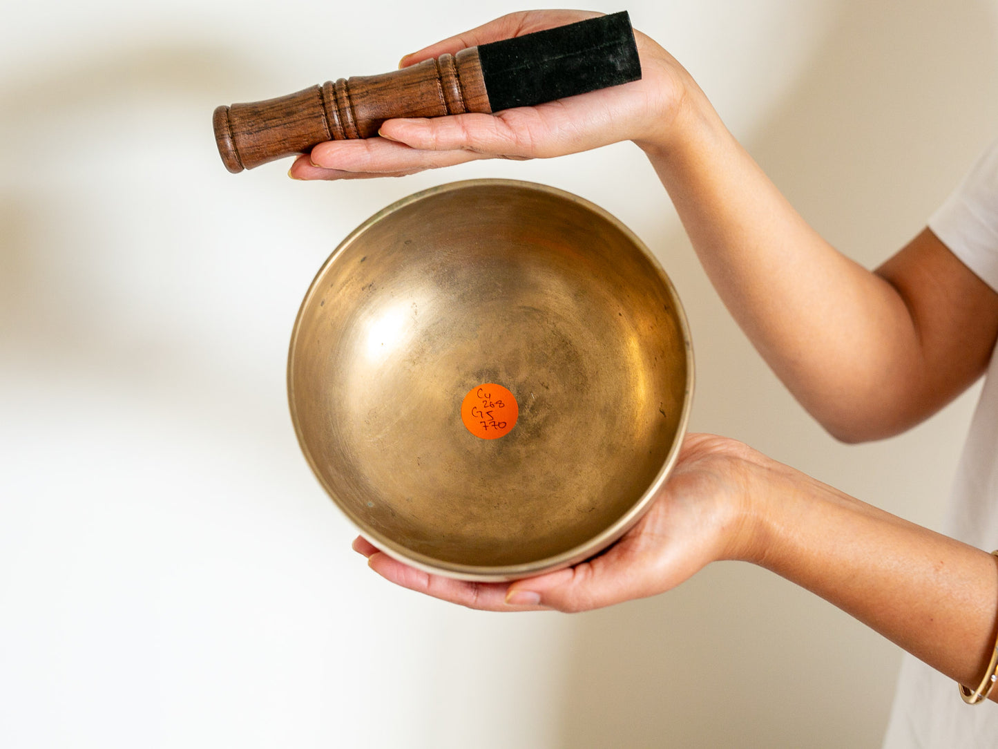 Tara Singing Bowl - Base Note G4 (268 Hz)