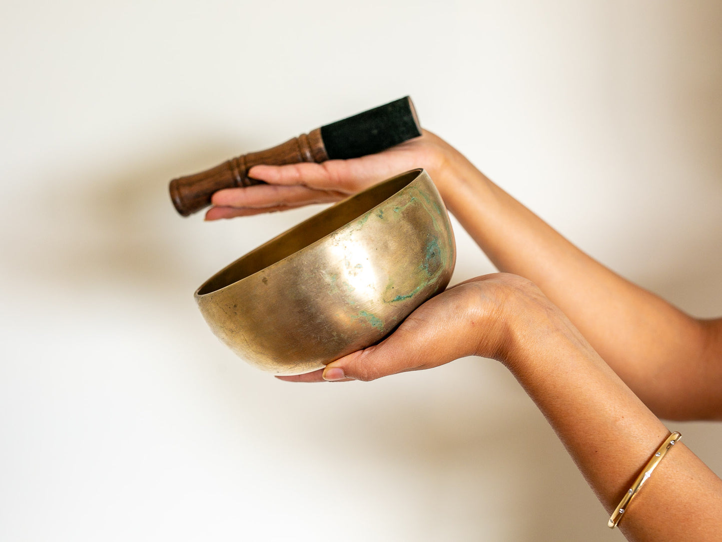 Tara Singing Bowl - Base Note G4 (268 Hz)