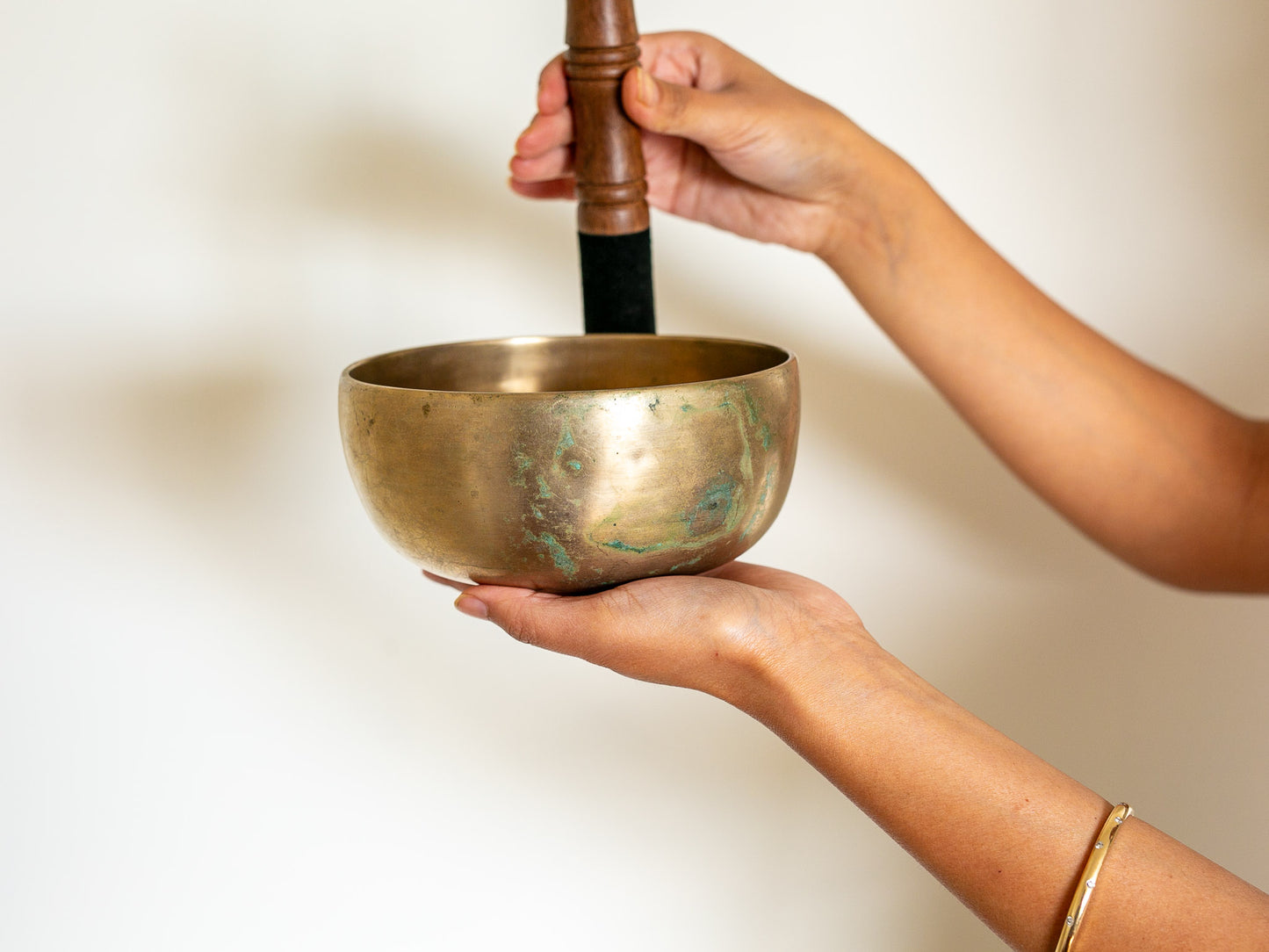 Tara Singing Bowl - Base Note G4 (268 Hz)