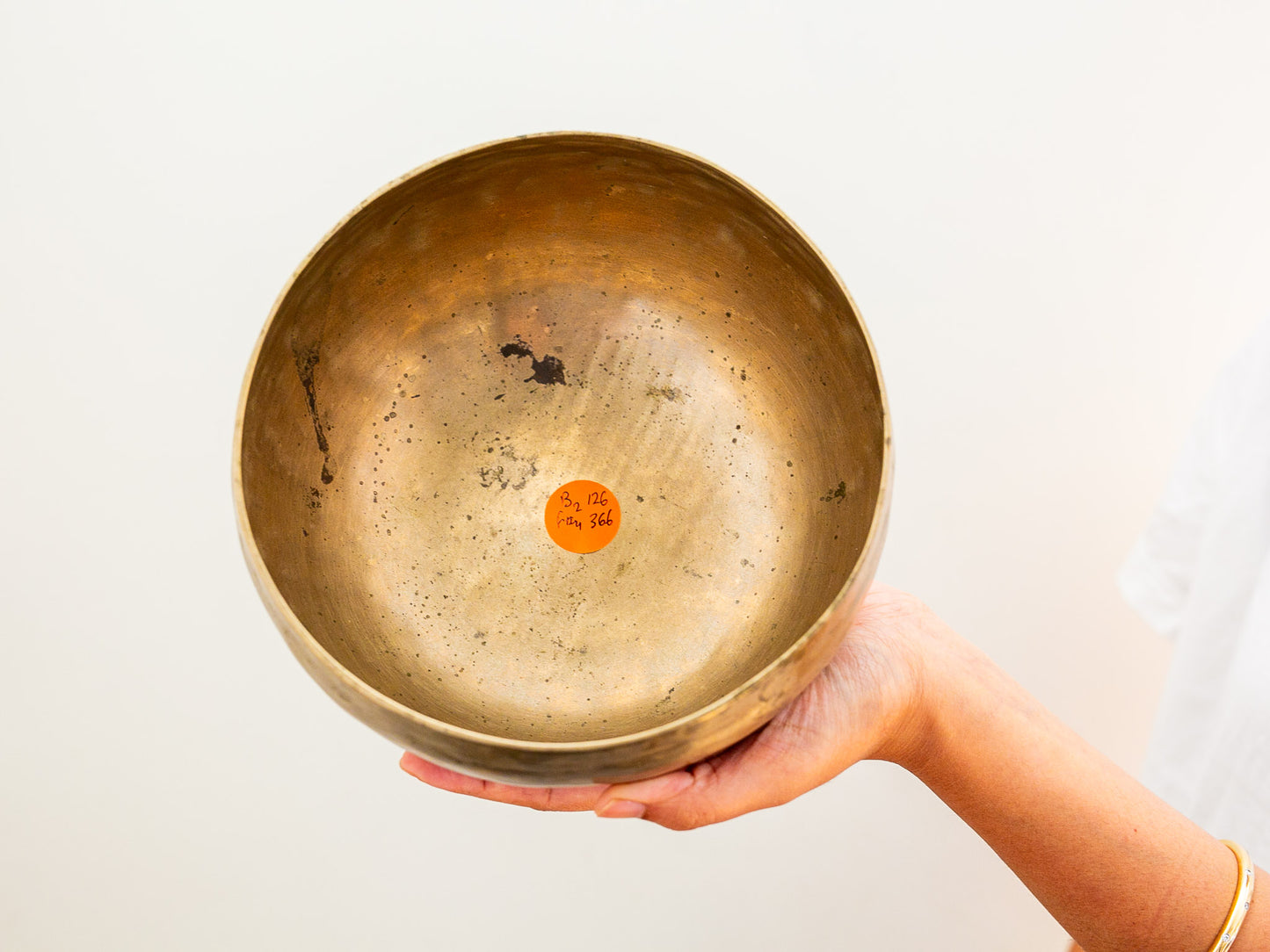 Tara Singing Bowl - Base Note B2 (126 Hz)