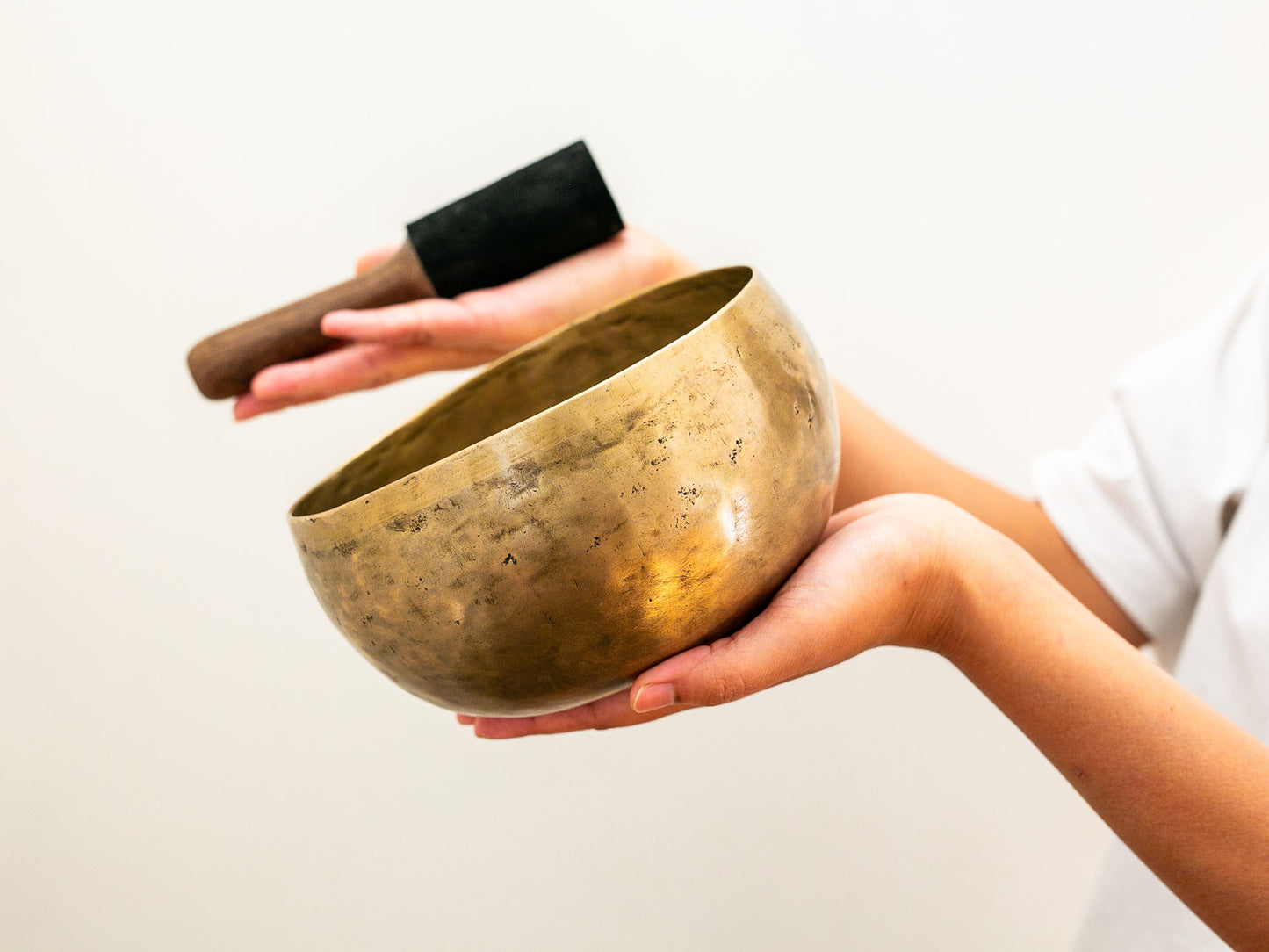 Tara Singing Bowl - Base Note D3 (150 Hz)