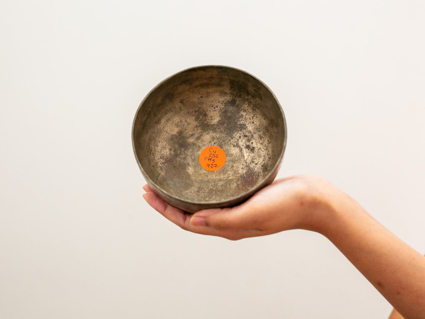 Small Tara Singing Bowl - Base Note C4 (256 Hz)