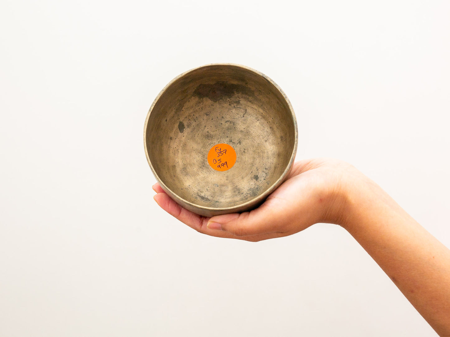 Small Tara Singing Bowl - Base Note F4 (357 Hz)