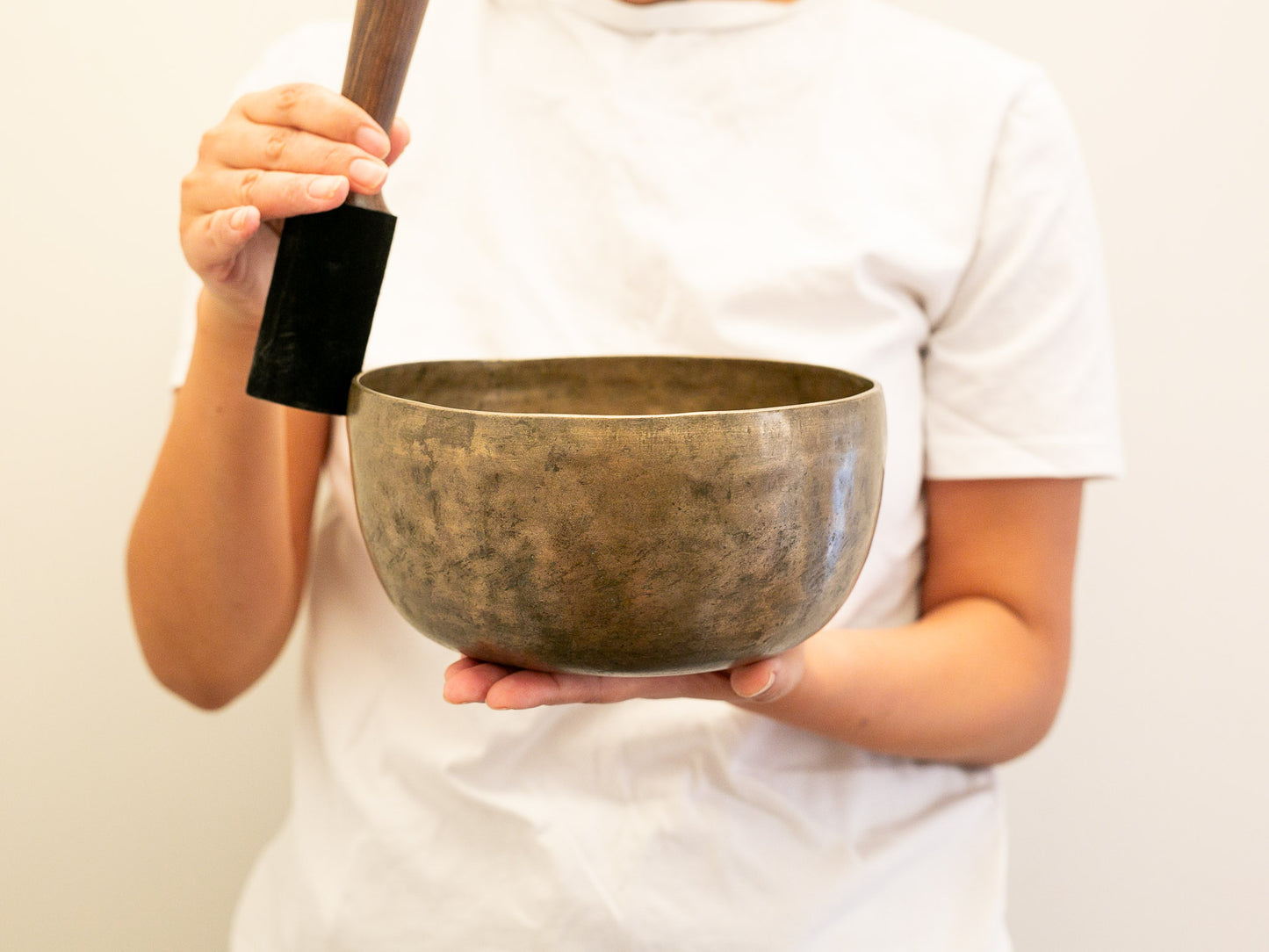 Tara Singing Bowl - Base Note D#3 (156 Hz)