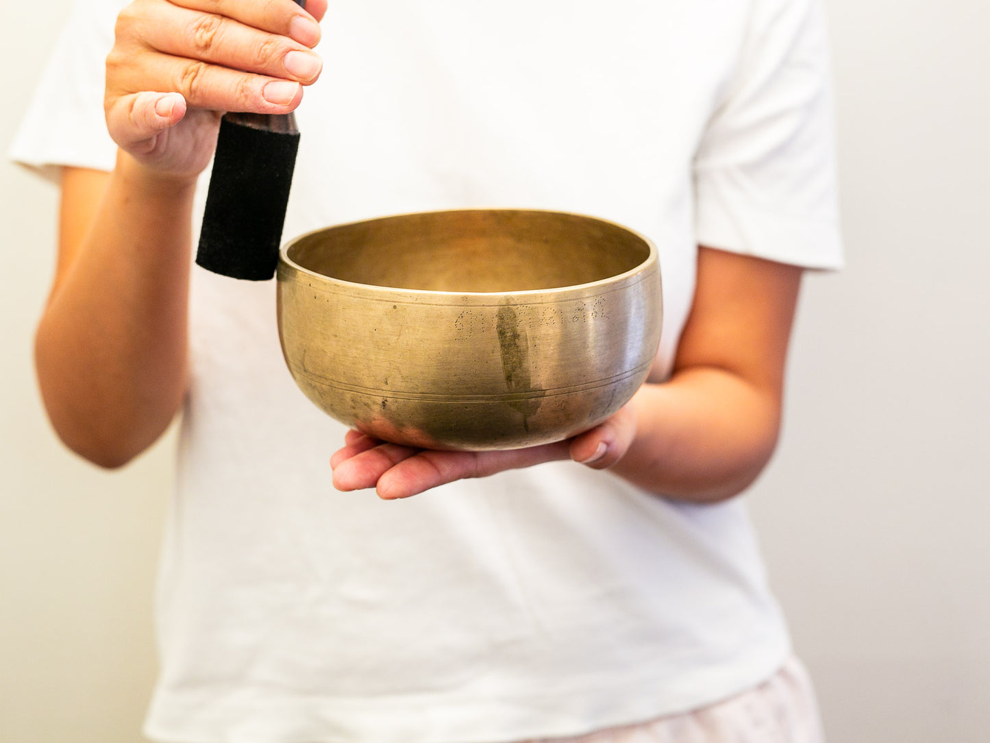 Remuna Singing Bowl - C#4 (274 Hz)