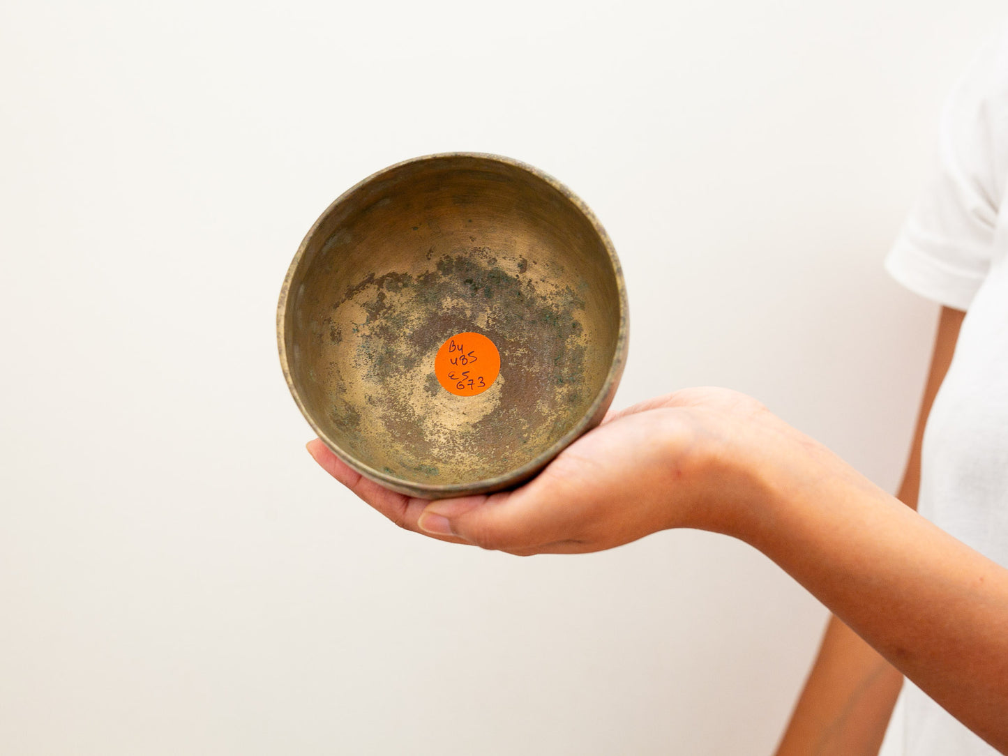 Small Tara Singing Bowl - Base Note B4 (485 Hz)