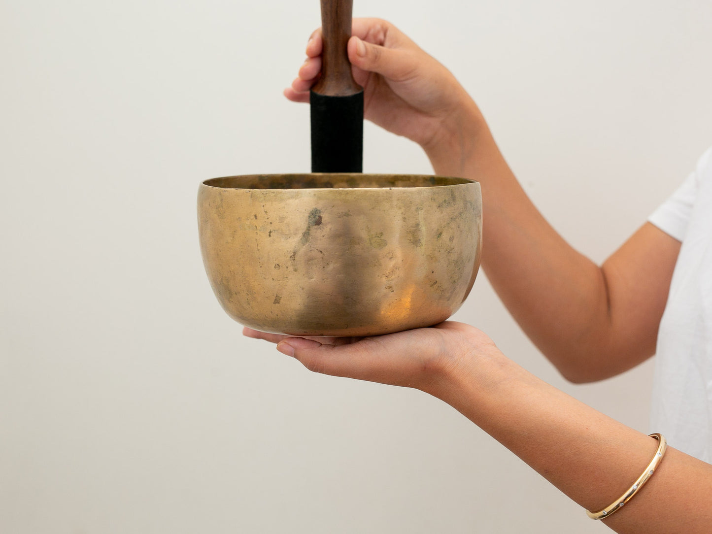 Tara Singing Bowl - Base Note F3 (174 Hz)