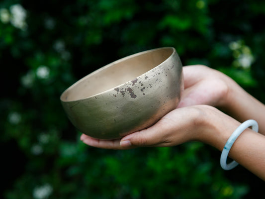 Old 'Tara' Singing Bowl - Base Note A#3 (235 Hz)