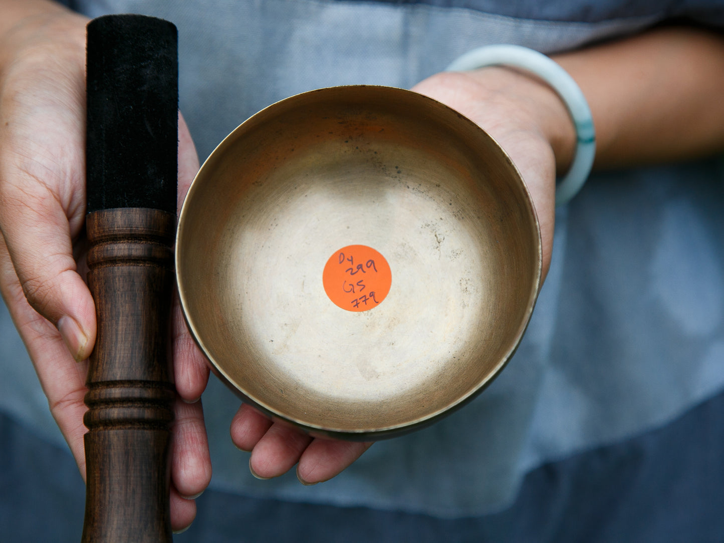 Small Old 'Tara' Singing Bowl - Base Note D4 (299 Hz)