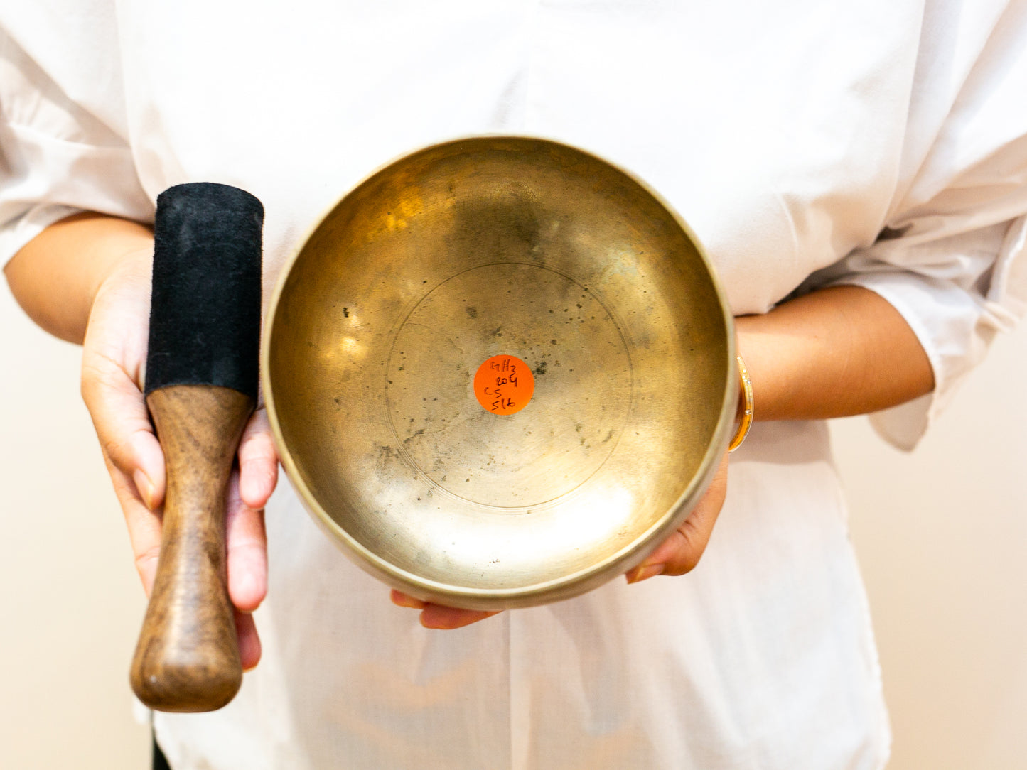 Remuna Singing Bowl - Base note G#3 (204 Hz)