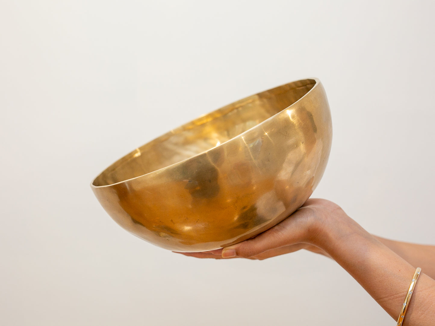 Deep Sounding Hand Hammered Bowl - A#3 115 Hz