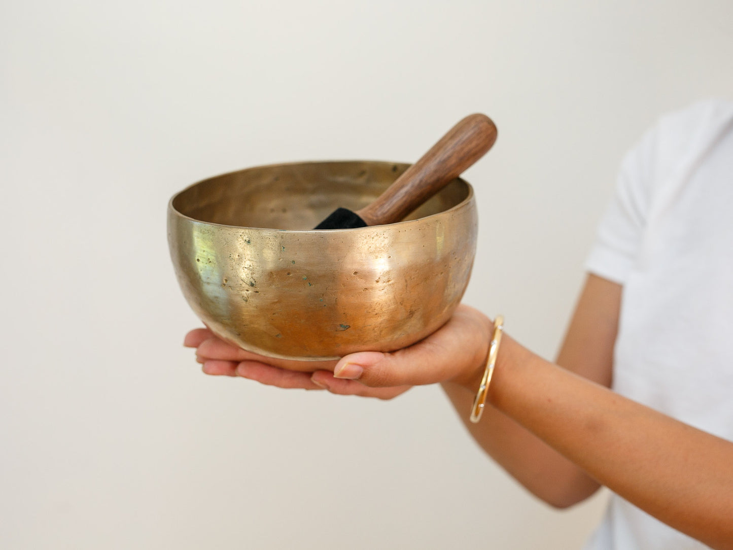 Tara Singing Bowl - Base Note G#3 (205 Hz)