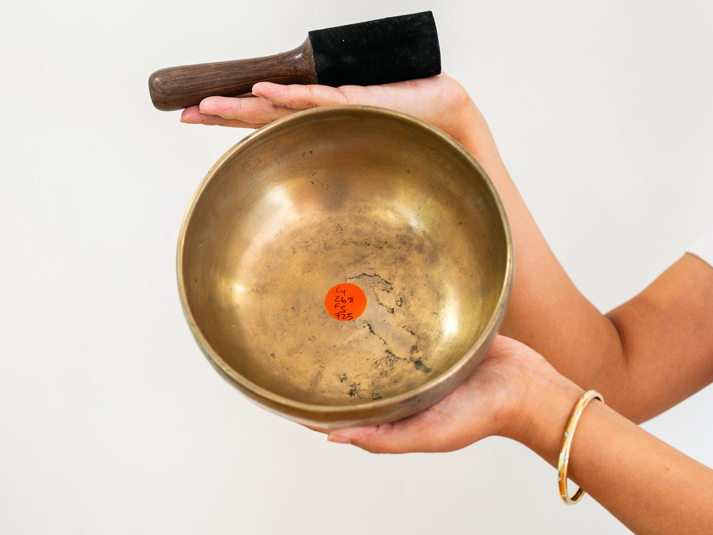 Tara Singing Bowl - Base Note C4 (268 Hz)