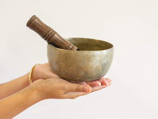 Small Tara Singing Bowl - Base Note D4 (299 Hz)