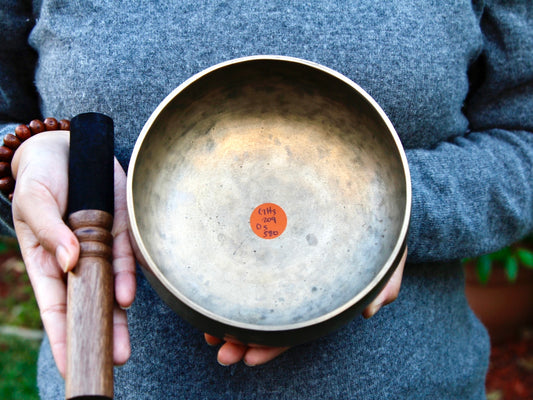 Remuna Singing Bowl - Base note G#3 (209 Hz)