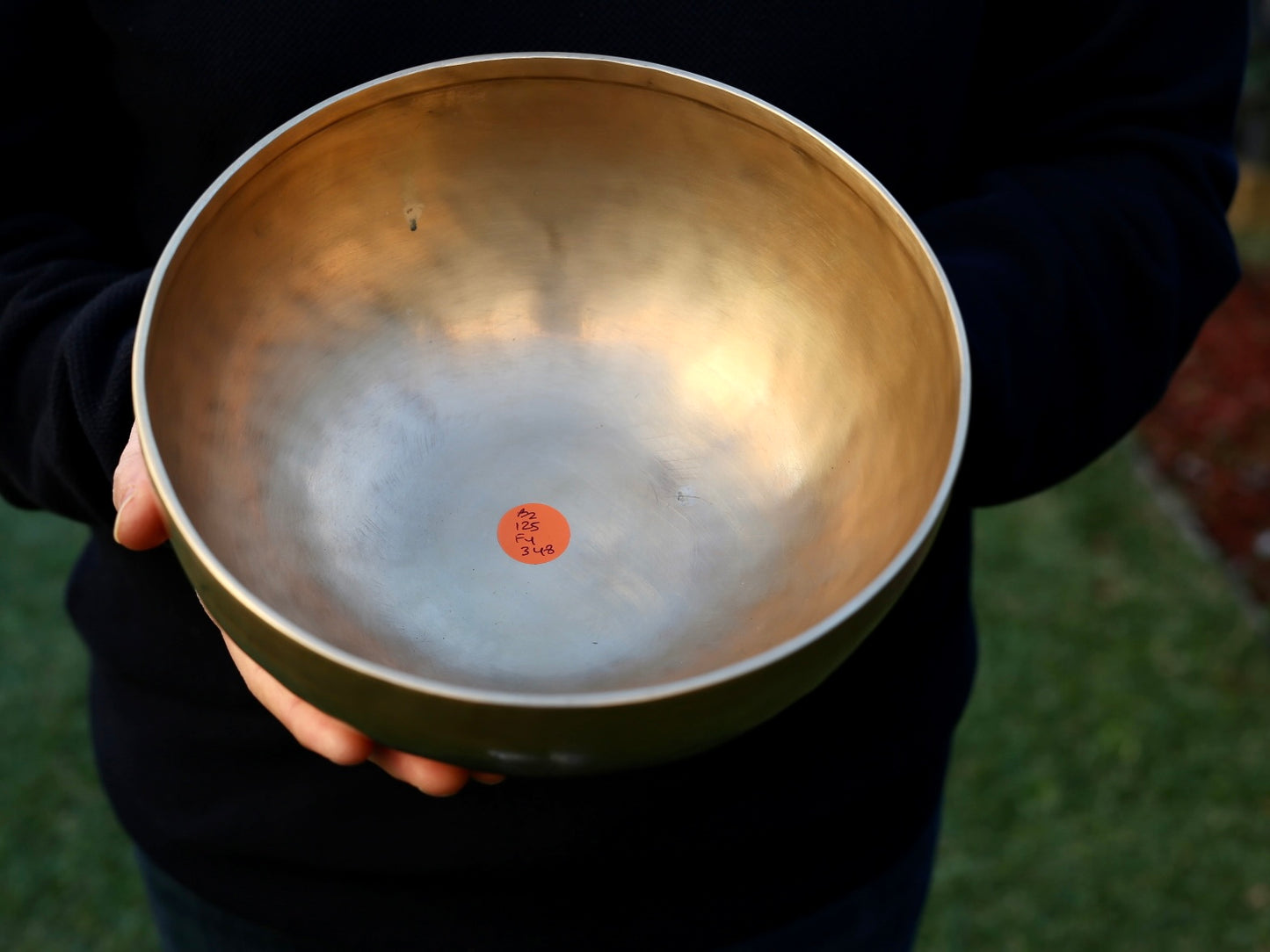 Contemporary Flow Singing Bowl - Base Note B2 125 Hz