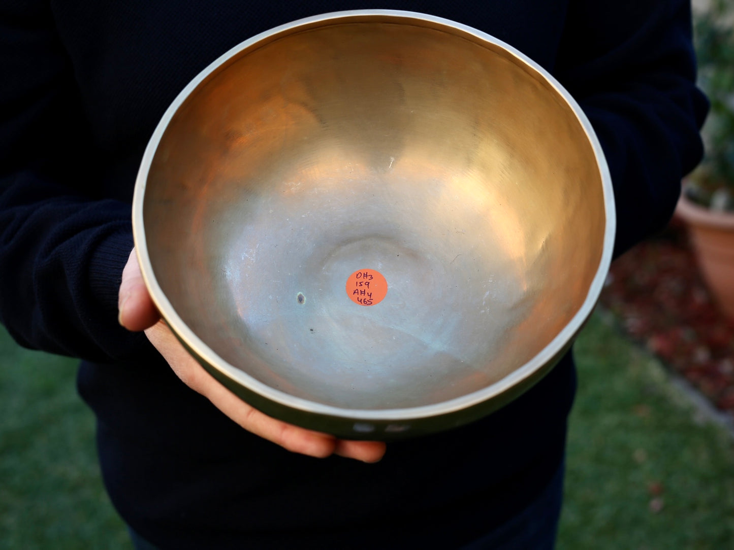 Contemporary Flow Singing Bowl - Base Note D#3 159 Hz