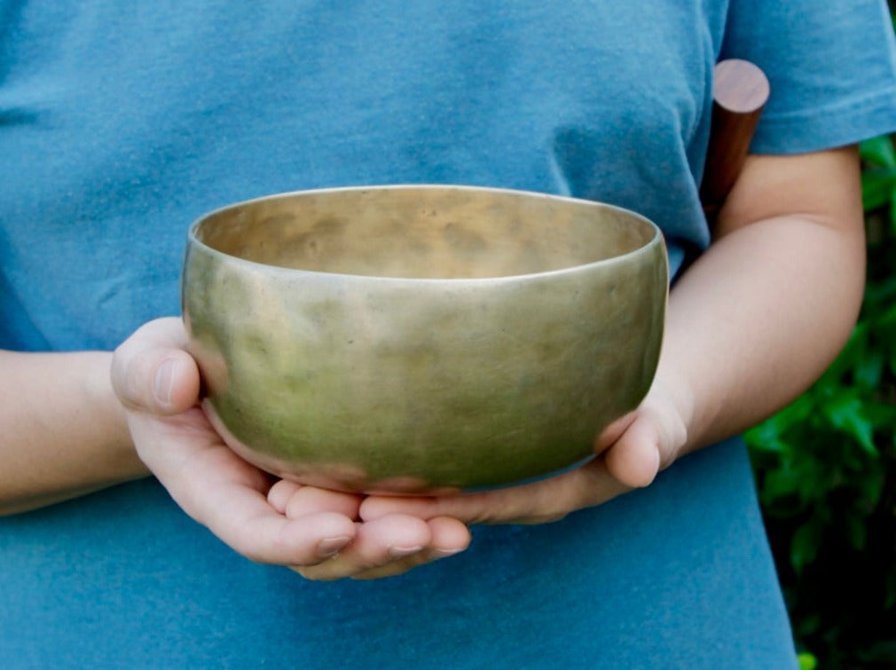 Old 'Tara' Singing Bowl - Base Note G3 (192 Hz)