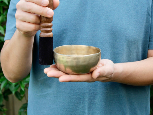 Small Old 'Tara' Singing Bowl - Base Note B4 (495 Hz)