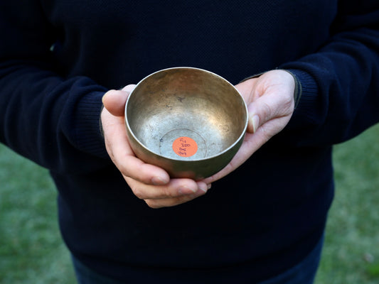 Small Old 'Tara' Singing Bowl - Base Note F4 (350 Hz)