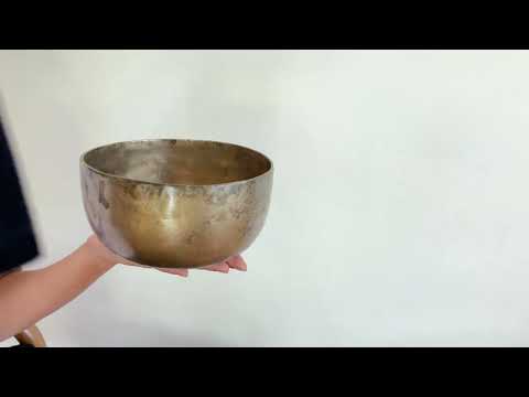 Tara Singing Bowl - Base Note F#3 (182 Hz)