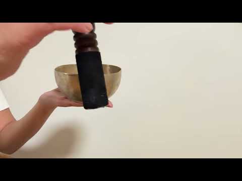 Small Tara Singing Bowl - Base Note D#4 (311 Hz)
