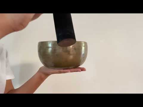 Tara Singing Bowl - Base Note G3 (201 Hz)