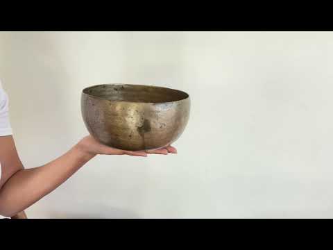 Tara Singing Bowl - Base Note F3 (171 Hz)