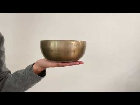 Tara Singing Bowl - Base Note C#4 (302 Hz)