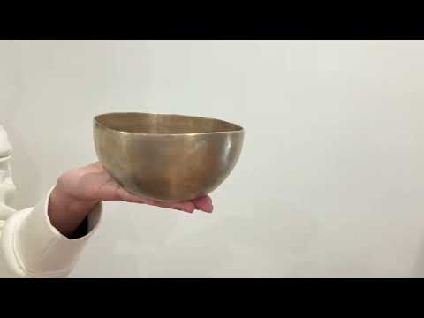 Small Tara Singing Bowl - Base Note F4 (344Hz)