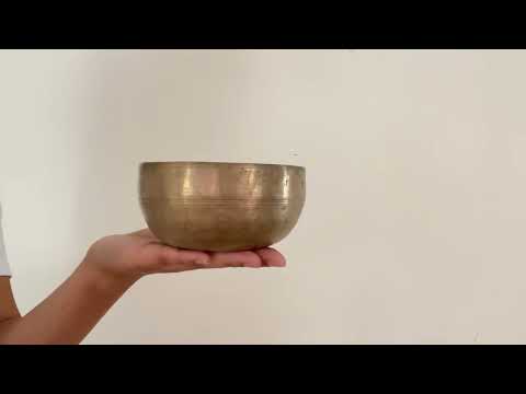 Small Tara Singing Bowl - Base Note D4 (296 Hz)