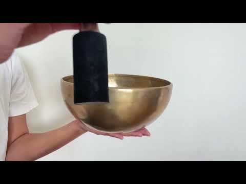 Contemporary Flow Singing Bowl - Base Note D#3 158 Hz