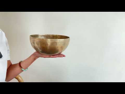 Low and Light Bowl - Base note D3, 147 Hz
