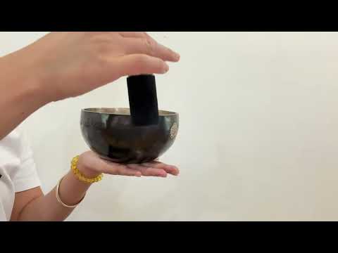 Silver Moon Singing Bowl - Base Note D#4 (317 Hz)