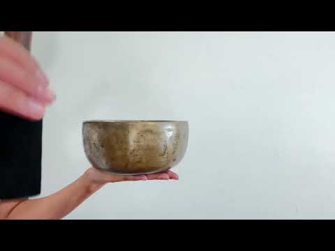 Tara Singing Bowl (thick rim) - Base Note G#3 (205 Hz)