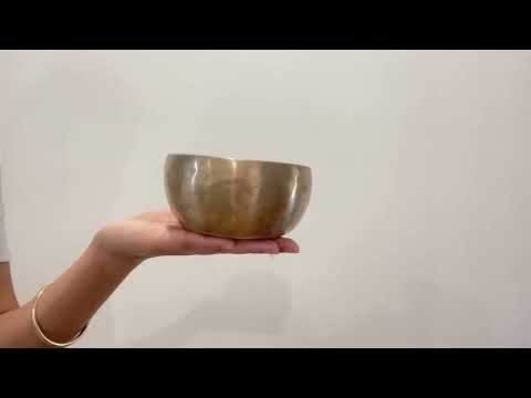 Small Tara Singing Bowl - Base Note F4 (356)