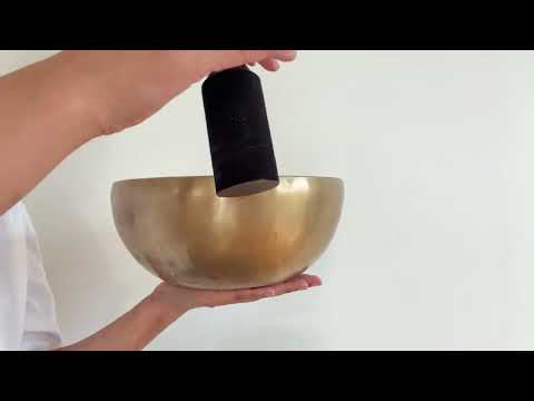 Hand Hammered Singing Bowl - Base Note D#3 159 Hz