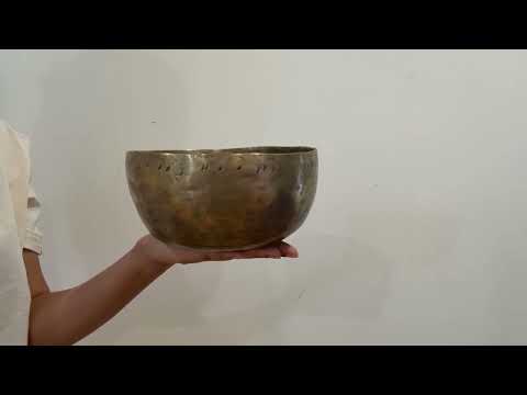 Tara Singing Bowl - Base Note F3 (170 Hz)