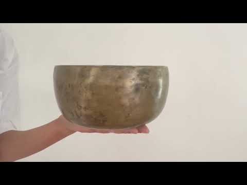 Tara Singing Bowl - Base Note G#3 (209 Hz)