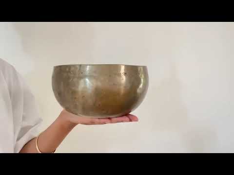 Tara Singing Bowl - Base Note B2 (126 Hz)