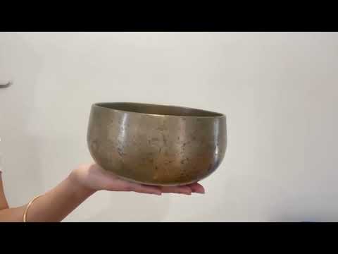 Remuna Singing Bowl - A3 (216 Hz)