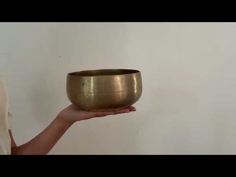 Remuna Singing Bowl - G#3 (208 Hz)