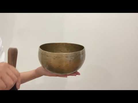 Tara Singing Bowl - Base Note D3 (150 Hz)