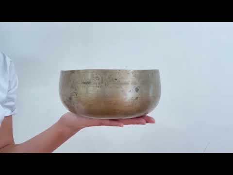 Remuna Singing Bowl - A#3 (229 Hz)