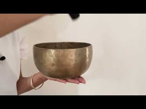 Tara Singing Bowl - Base Note C4 (258 Hz)