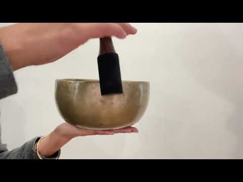 Tara Singing Bowl - Base Note F3 (174 Hz)