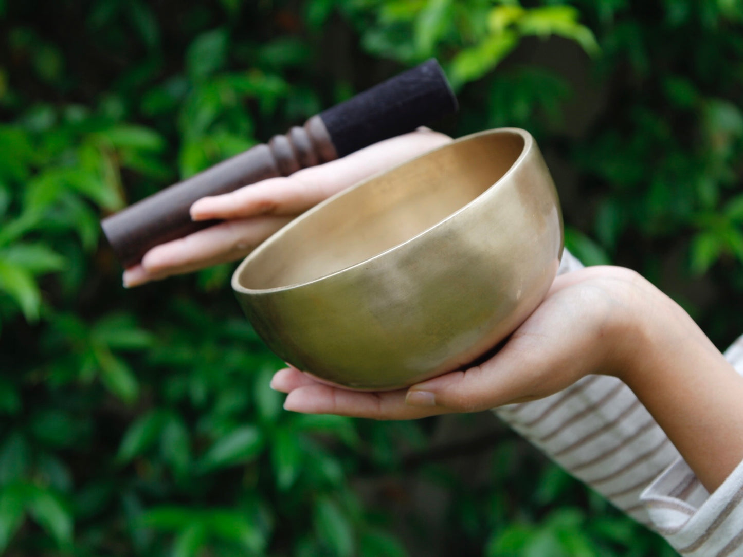 Small Contemporary Flow Singing Bowl - Base note D# (316) Hz